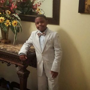 Meet your Posher, Derrick